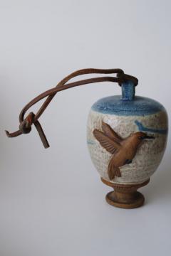 catalog photo of vintage Elfstone pottery hand crafted stoneware hummingbird feeder w/ bird design 