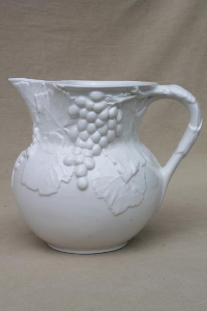 photo of vintage Elios Italian earthenware ceramic pitcher, glossy pure white w/ clusters of grapes #1