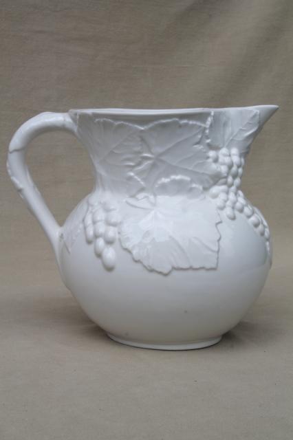 photo of vintage Elios Italian earthenware ceramic pitcher, glossy pure white w/ clusters of grapes #3