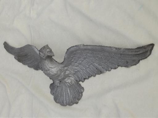 photo of vintage Emig cast metal American eagle wall plaque, large flying eagle #3