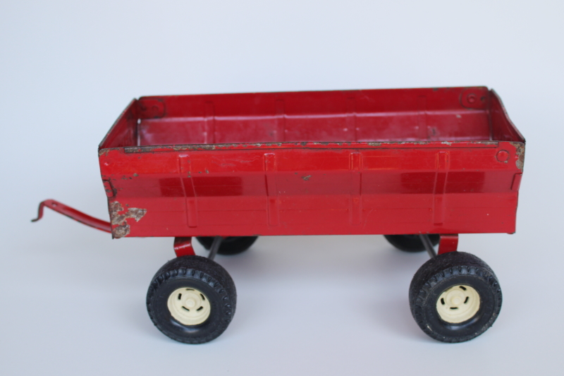 photo of vintage Ertl metal truck tractor trailer wagon, classic red farmhouse style holiday decor #1