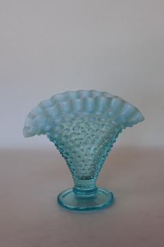 catalog photo of vintage Fenton blue opalescent glass fan vase, hobnail pattern glass