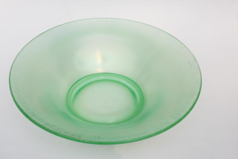 photo of vintage Fenton florentine green stretch glass flower bowl w/ uranium glow #3