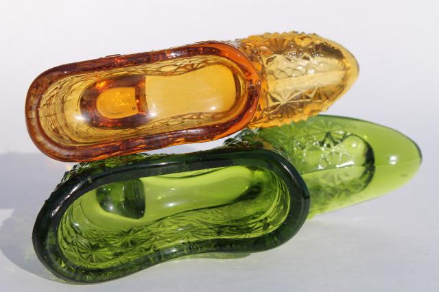 photo of vintage Fenton glass shoes, daisy and button pattern glass, amber & green #6