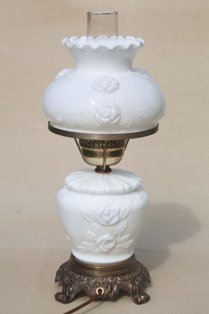 photo of vintage Fenton milk glass lamp, puffy rose w/ roses lampshade & lighted base #6