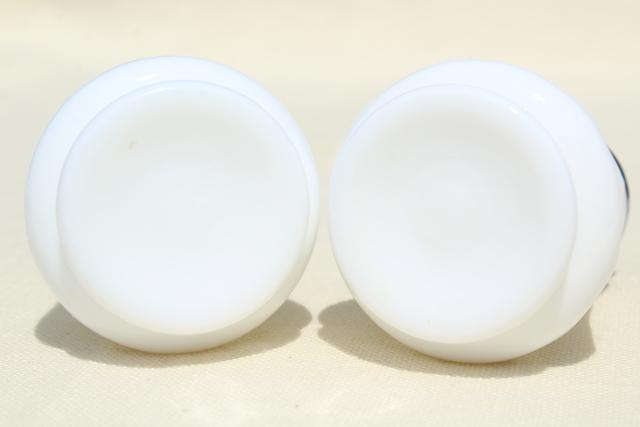 photo of vintage Fenton milk glass salt and pepper shakers, thumbprint pattern glass #5