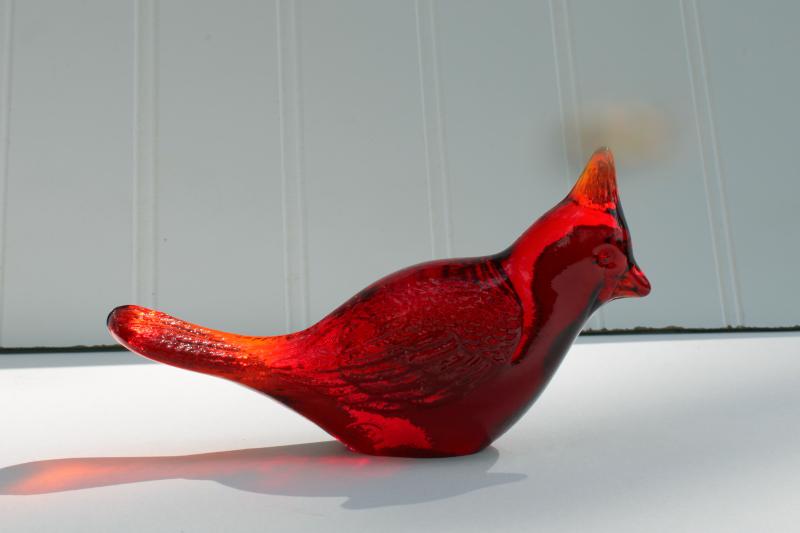 photo of vintage Fenton red glass cardinal bird figurine, art glass animal #1