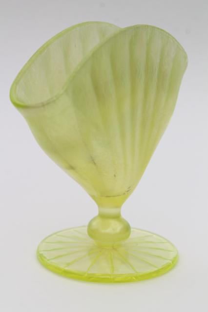 photo of vintage Fenton stretch glass fan vases, celeste blue & vaseline yellow topaz art glass #6