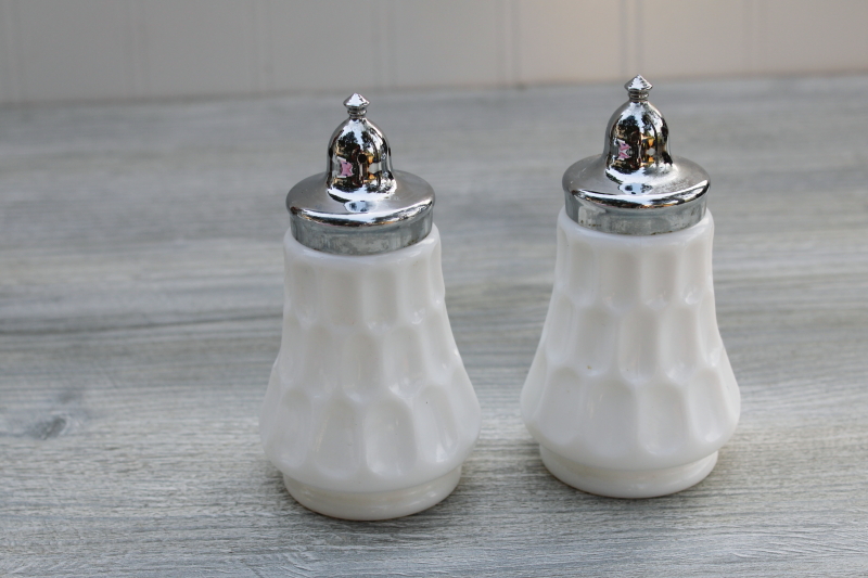 photo of vintage Fenton thumbprint pattern milk glass salt and pepper shakers S-P set #1