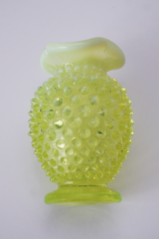 photo of vintage Fenton topaz yellow opalescent hobnail vase, uranium glass glows under black light  #4