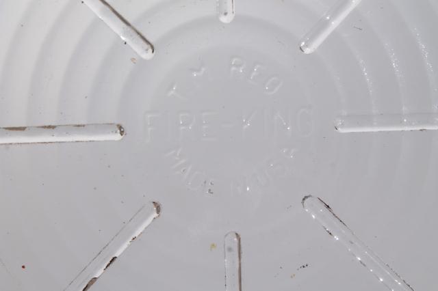photo of vintage Fire King milk glass pie plate, baking pan w/ tray handled serving trivet #8