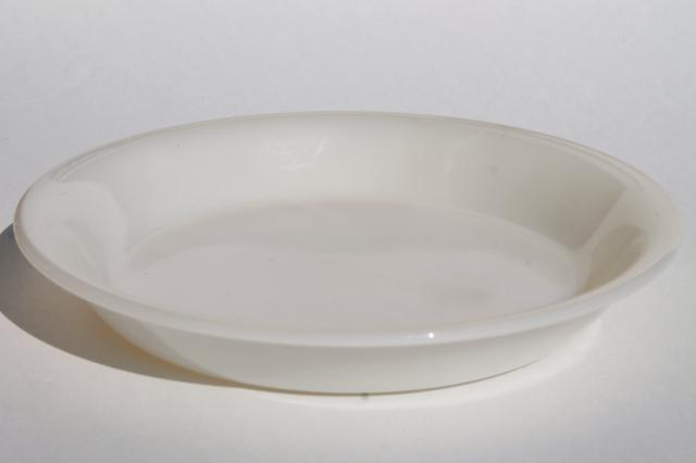 photo of vintage Fire King milk glass pie plate, baking pan w/ tray handled serving trivet #9