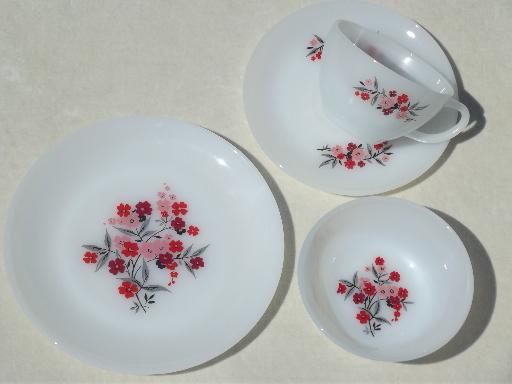 photo of vintage Fire-King primrose flowered glass dishes, breakfast set for 4 #2