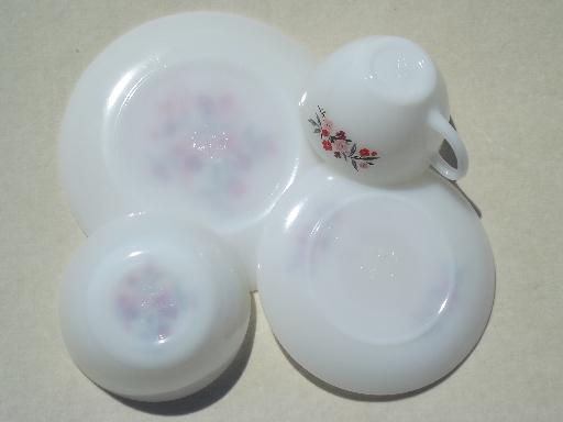 photo of vintage Fire-King primrose flowered glass dishes, breakfast set for 4 #4