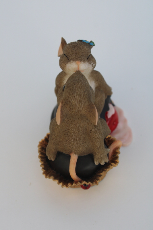 photo of vintage Fitz & Floyd Charming Tails figurine, mouse couple chocolate covered cherry #2