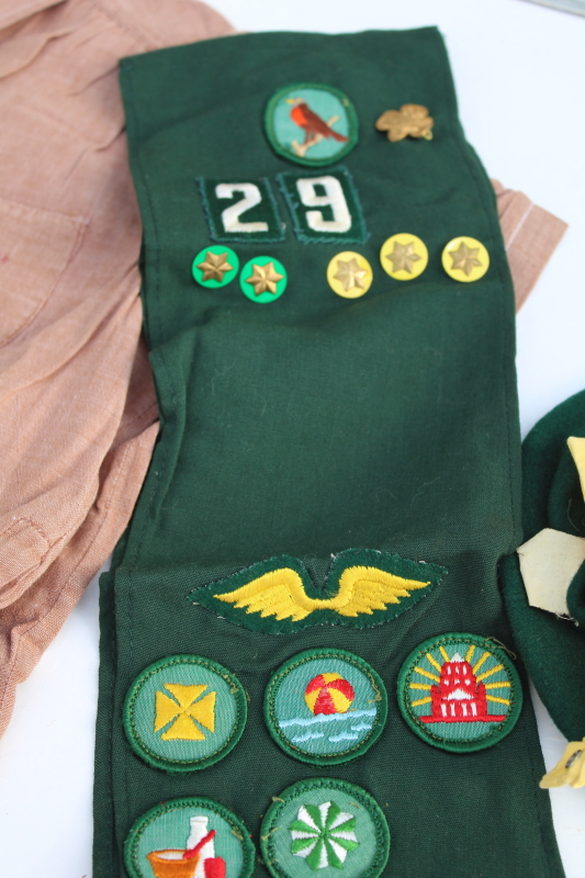 photo of vintage Girl Scouts sash badges pin & beret, Brownie uniform dress beanie #3