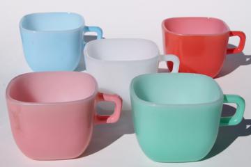 catalog photo of vintage Glasbake square mugs, Lipton's soup cups retro colors milk glass