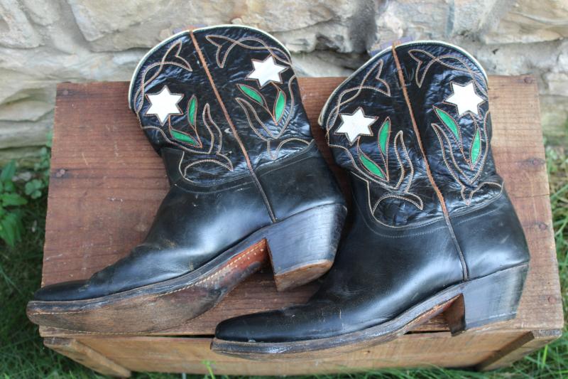 photo of vintage Goding cowboy boots, black leather w/ white star flowers, cow girl boots #3