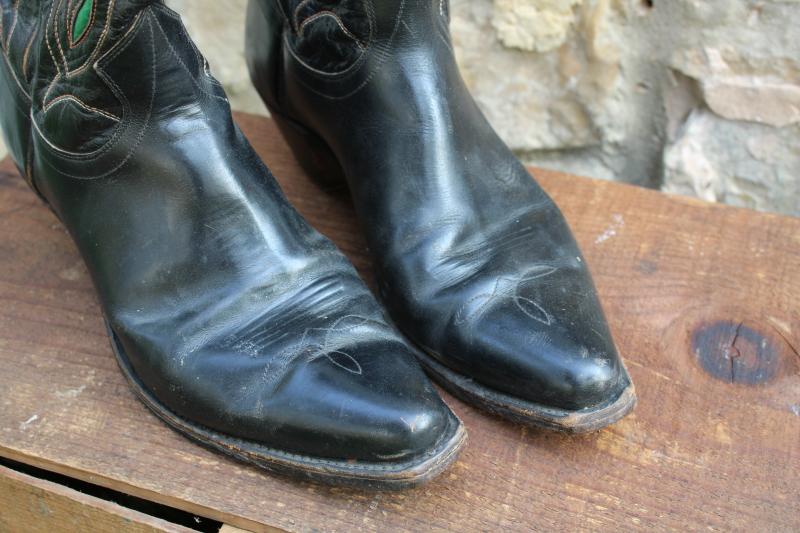 photo of vintage Goding cowboy boots, black leather w/ white star flowers, cow girl boots #5