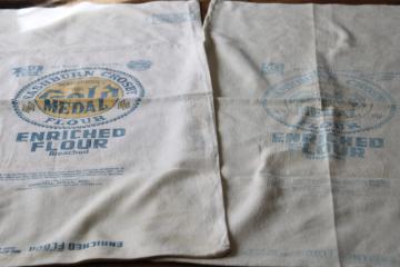catalog photo of vintage Gold Medal flour printed cotton bags, feed sack fabric w/ nice old graphics