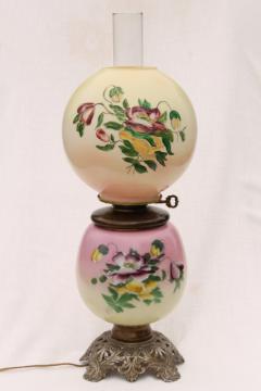 catalog photo of vintage Gone With The Wind lamp w/ chimney shade & pansies hand painted glass globe