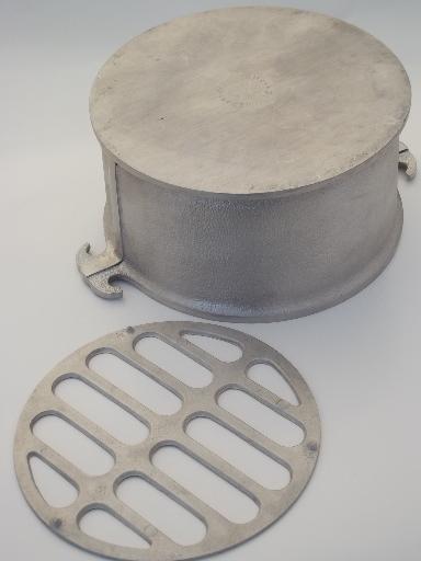 photo of vintage Guardian Service dutch oven & pot, Guardian Ware aluminum cookware  #2