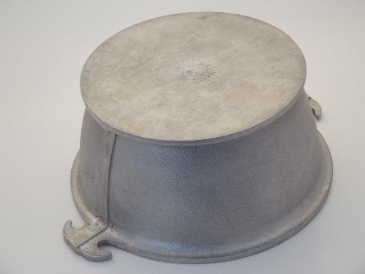 photo of vintage Guardian Service dutch oven & pot, Guardian Ware aluminum cookware  #6