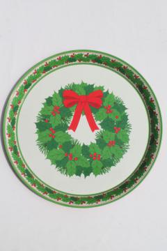 catalog photo of vintage Hallmark holiday tray, tin metal serving tray w/ Christmas wreath print