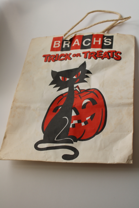 photo of vintage Halloween Brach's Trick or Treats paper treat bag, black cat & jack o lantern print  #1
