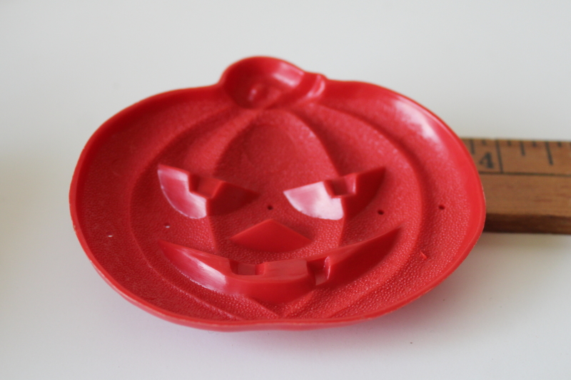 photo of vintage Halloween cookie cutter, scary devil face jack o lantern pumpkin red plastic #2