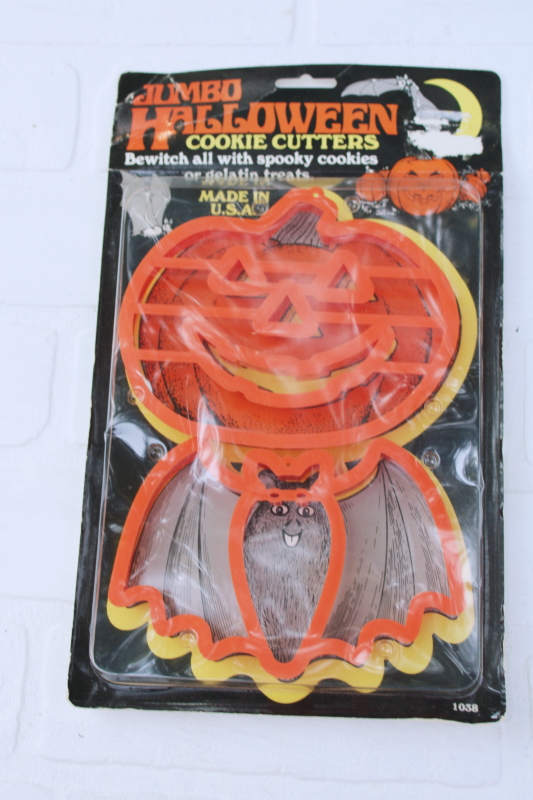 photo of vintage Halloween cookie cutters, jumbo plastic jack o lantern & bat shapes sealed package w/ recipe #1