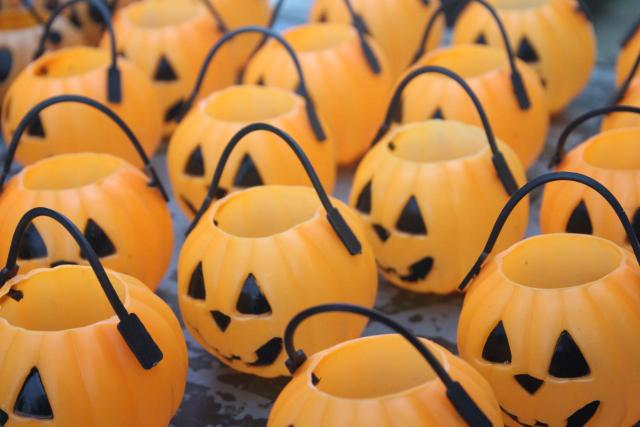photo of vintage Halloween jack o lantern pumpkins - blow mold light, trick or treat pails #4