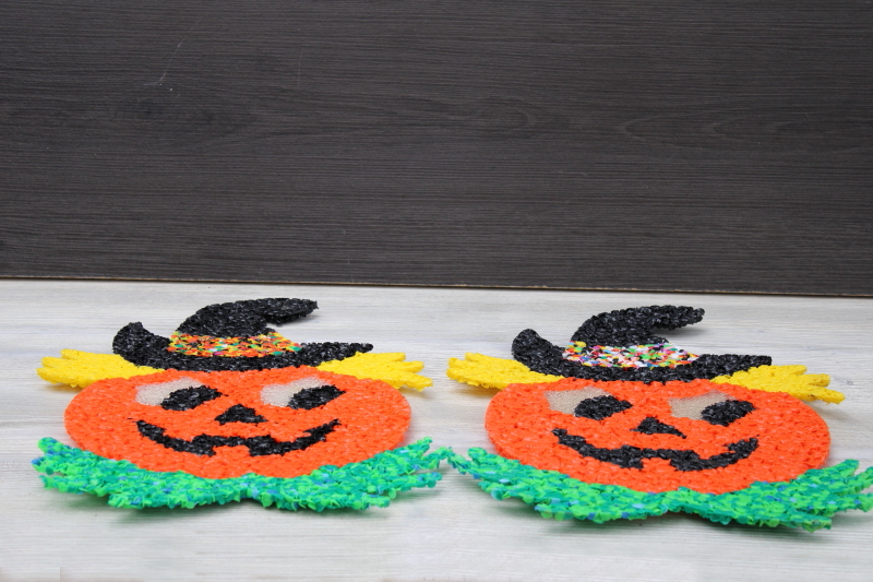 photo of vintage Halloween popcorn plastic scarecrow jack o lantern pumpkins wall hanging door decorations #3