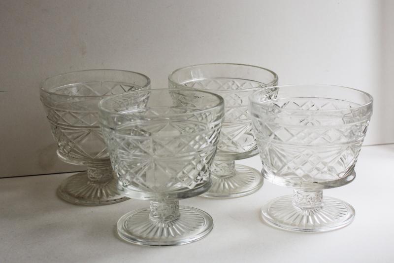 photo of vintage Hazel Atlas Gothic pattern peanut butter glasses, clear glass sherbet dishes #3