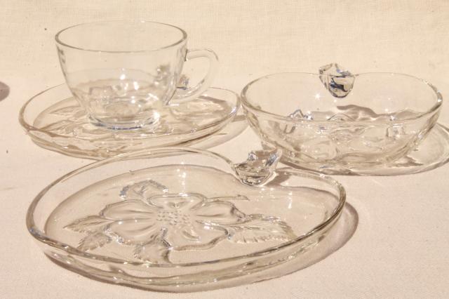 photo of vintage Hazel Atlas Orchard crystal apple blossom glass luncheon dishes, plates, bowls, cups & saucers #3