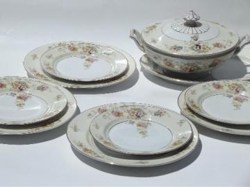 catalog photo of vintage Heinrich Selb Bavaria china, serving pieces, dinner and salad plates