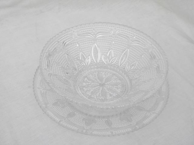 photo of vintage Heritage pattern Federal glass serving pieces, fruit bowl & sandwich or cake plate #2