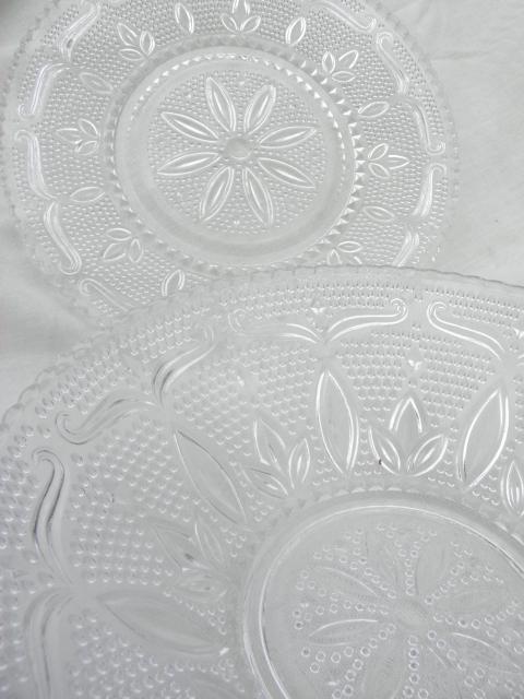 photo of vintage Heritage pattern Federal glass serving pieces, fruit bowl & sandwich or cake plate #3