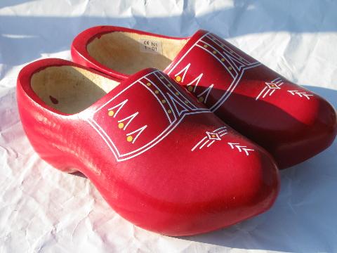 photo of vintage Holland souvenir, full sized hand-painted Dutch klompen wood shoes #1