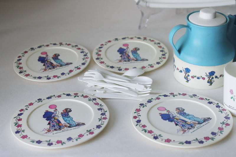 photo of vintage Holly Hobbie toy tea set, plastic doll dishes & pretend play kitchen pots & pans #3