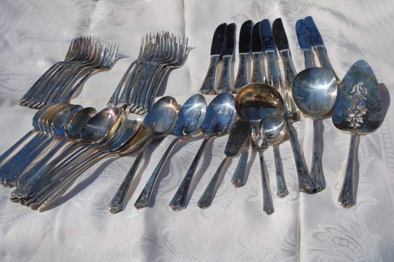 photo of vintage Holmes & Edwards silver plate flatware set for 8, Spring Garden pattern circa 1949 #1