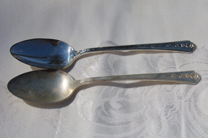 photo of vintage Holmes & Edwards silver plate flatware set for 8, Spring Garden pattern circa 1949 #2