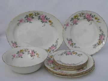 catalog photo of vintage Homer Laughlin china plates for 4, pink roses, yellow flowers, white daisies