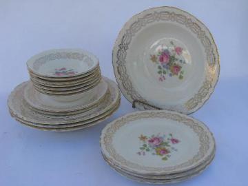 catalog photo of vintage Homer Laughlin pottery pattern H49N6, pink roses china plates & bowls