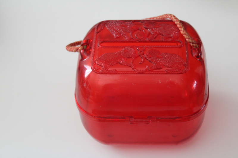 photo of vintage Hommer plastic yarn caddy for knitting or crochet thread, red lucite w/ kittens #1