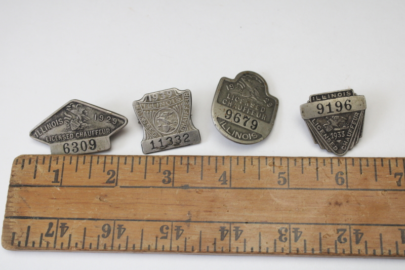 photo of vintage Illinois licensed chauffeur registration tag pin back badges 1928 1929 1933 1939 prohibition era  #1