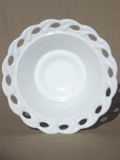 photo of vintage Imperial Star Holly leaf pattern milk glass salad / vegetable bowl #2