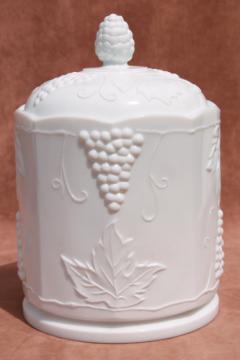 catalog photo of vintage Indiana / Colony harvest grapes milk glass canister or biscuit jar