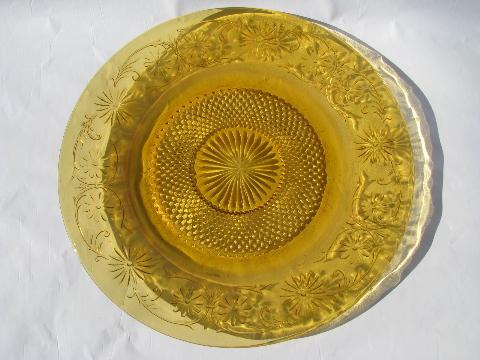 photo of vintage Indiana daisy pattern depression glass, amber cake or chop plate #1