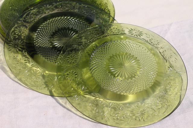 photo of vintage Indiana daisy pattern glass dinner plates set of 6, avocado green glassware #6